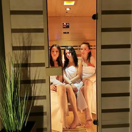 Apartment Fatrapark 1 S Wellnessom Hrabovska Dolina *